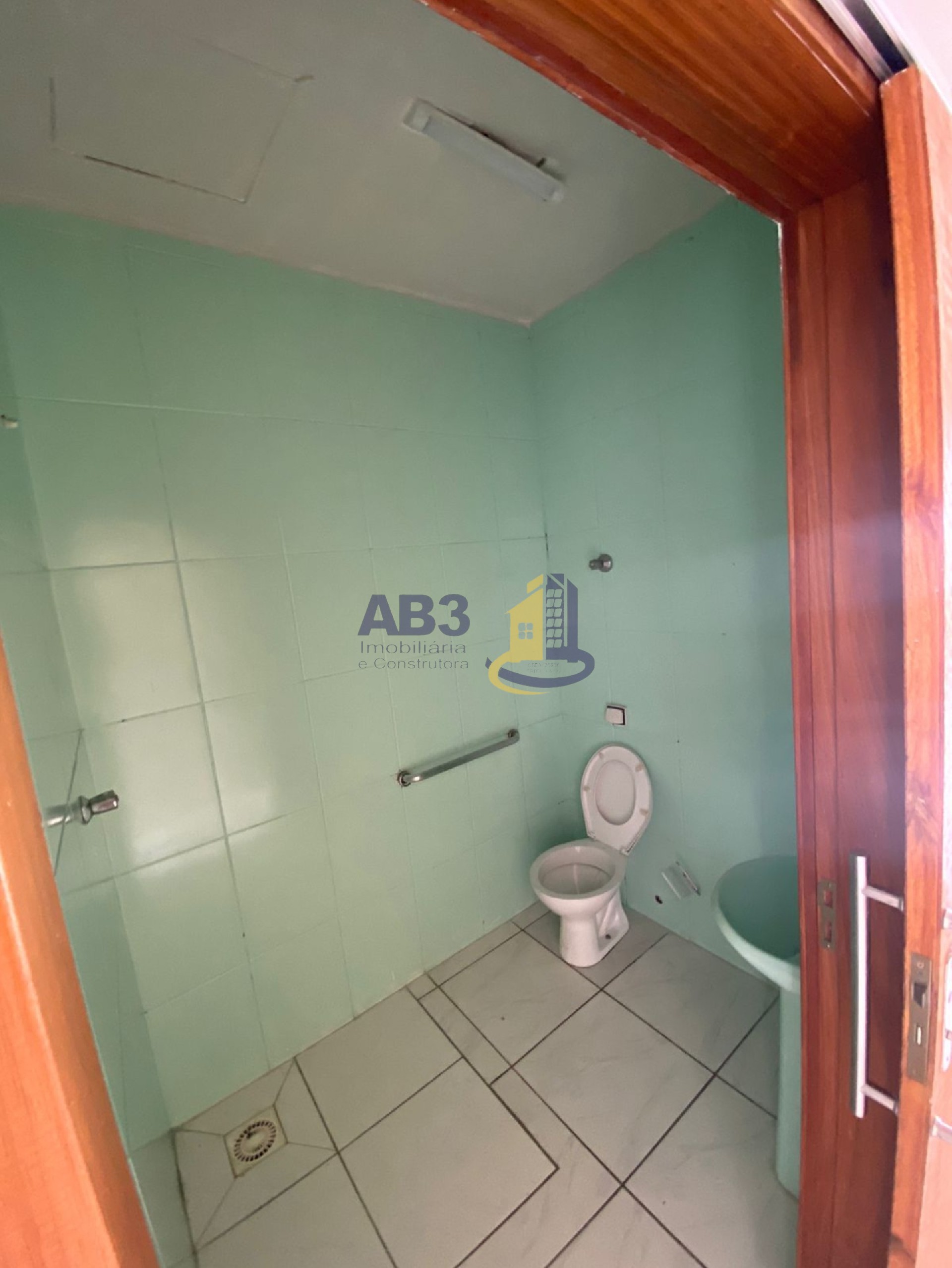 Prédio Inteiro para alugar com 4 quartos, 70m² - Foto 8