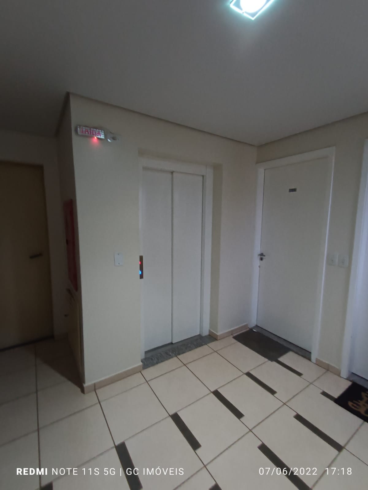 Apartamento para alugar com 2 quartos, 66m² - Foto 2