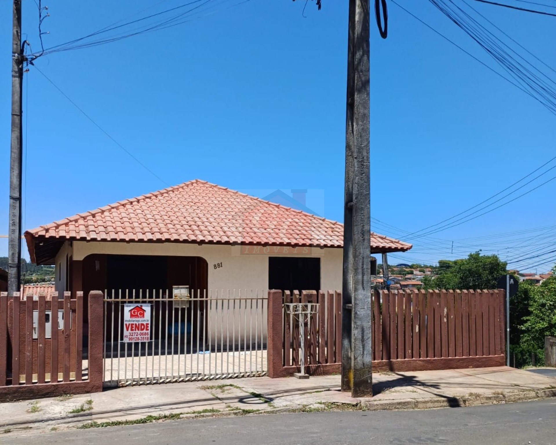 Casa à venda com 3 quartos - Foto 1