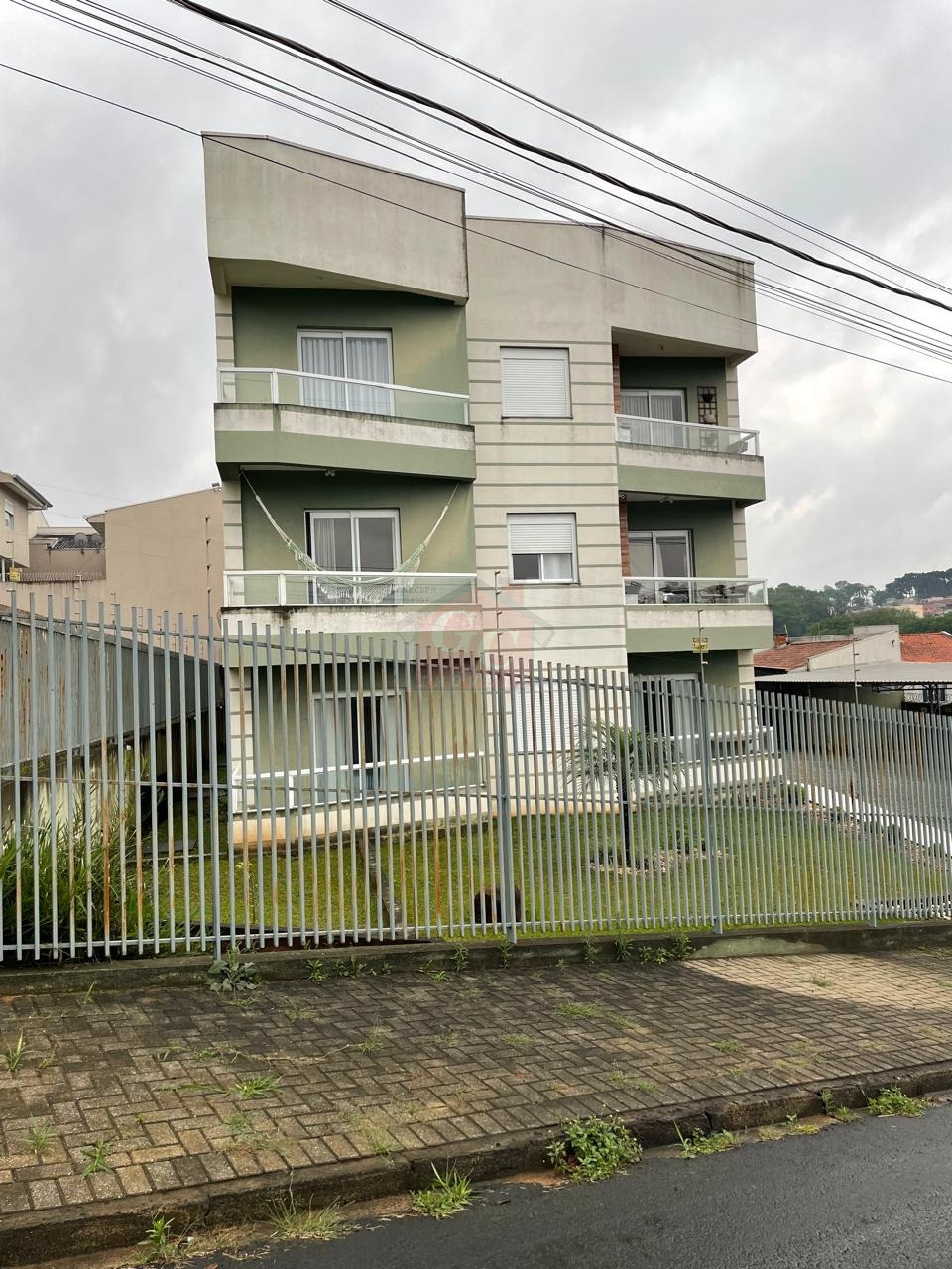 Apartamento à venda com 2 quartos, 65m² - Foto 1