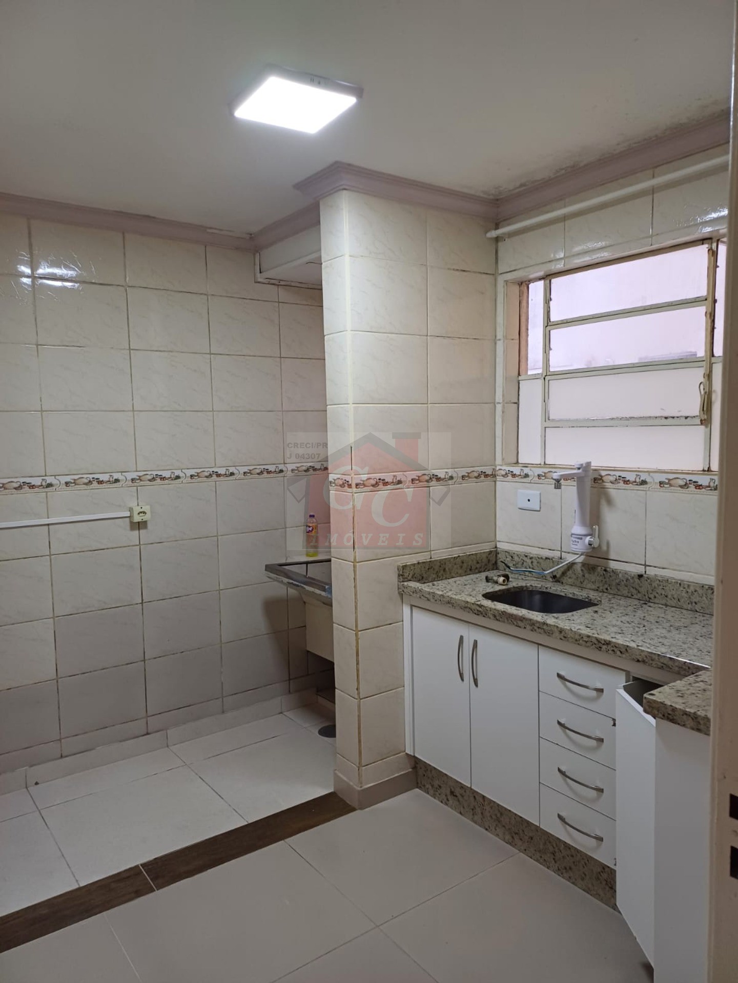 Apartamento para alugar com 2 quartos, 42m² - Foto 5