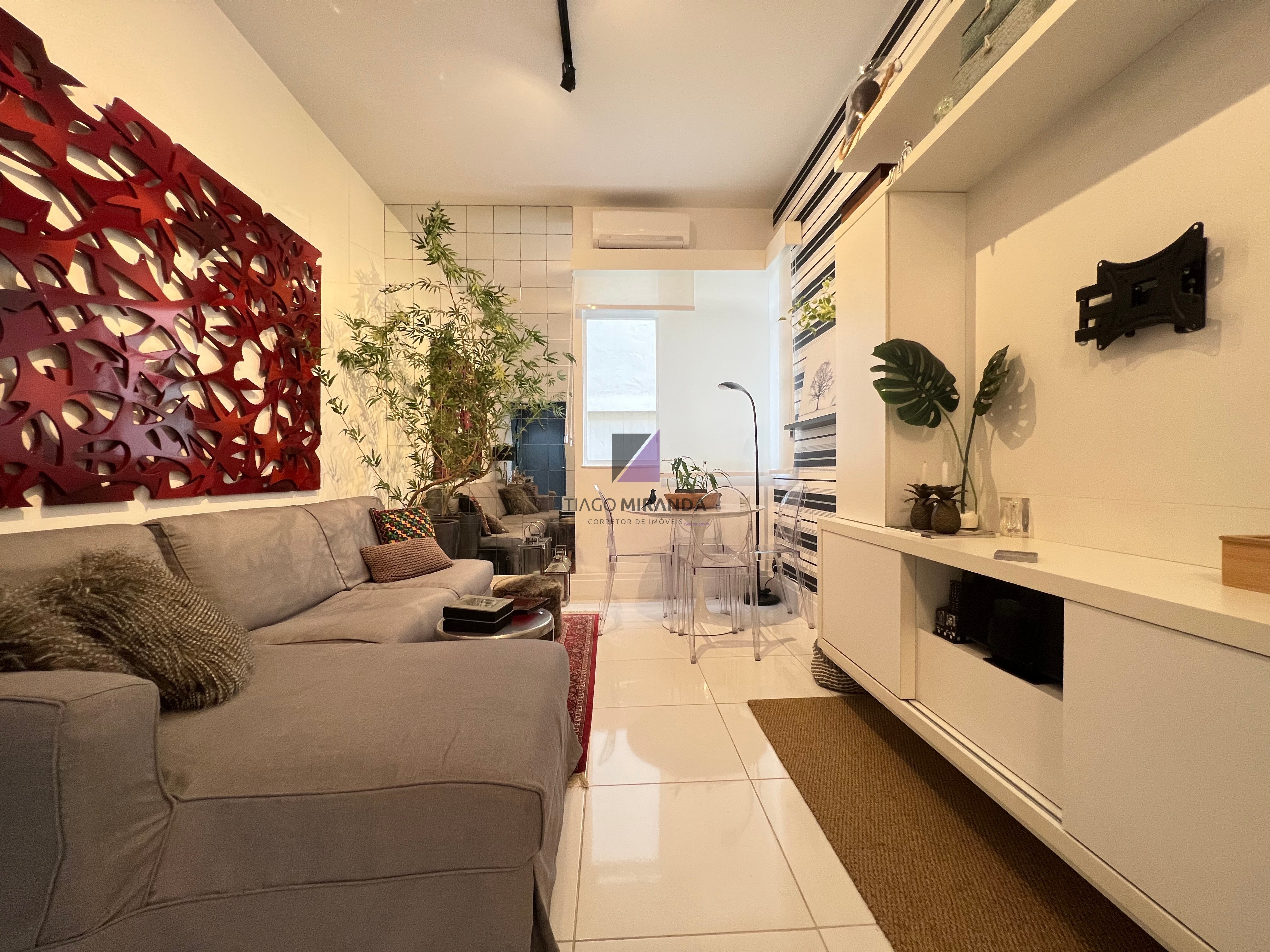 Apartamento à venda com 2 quartos, 64m² - Foto 1