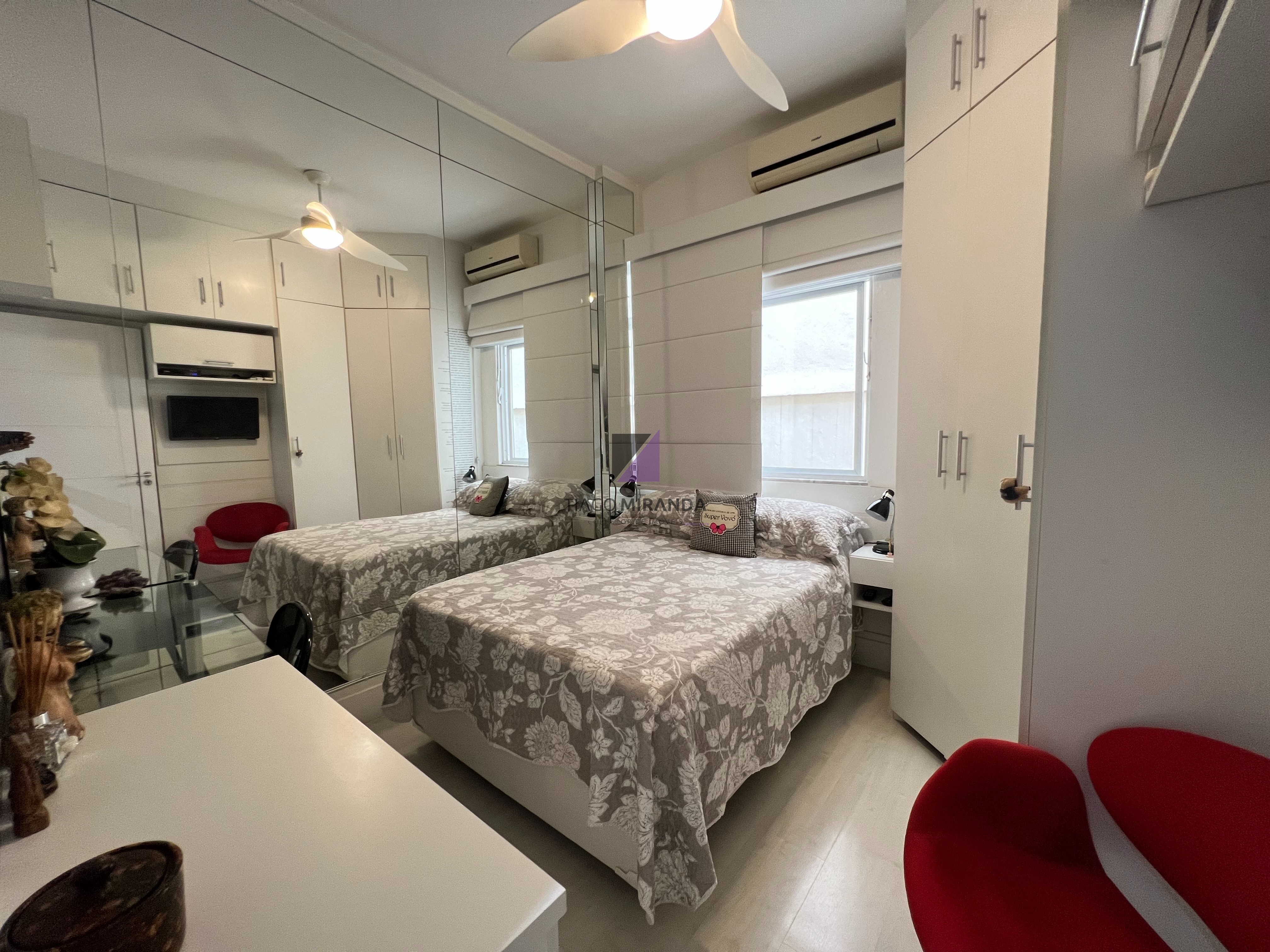 Apartamento à venda com 2 quartos, 64m² - Foto 8