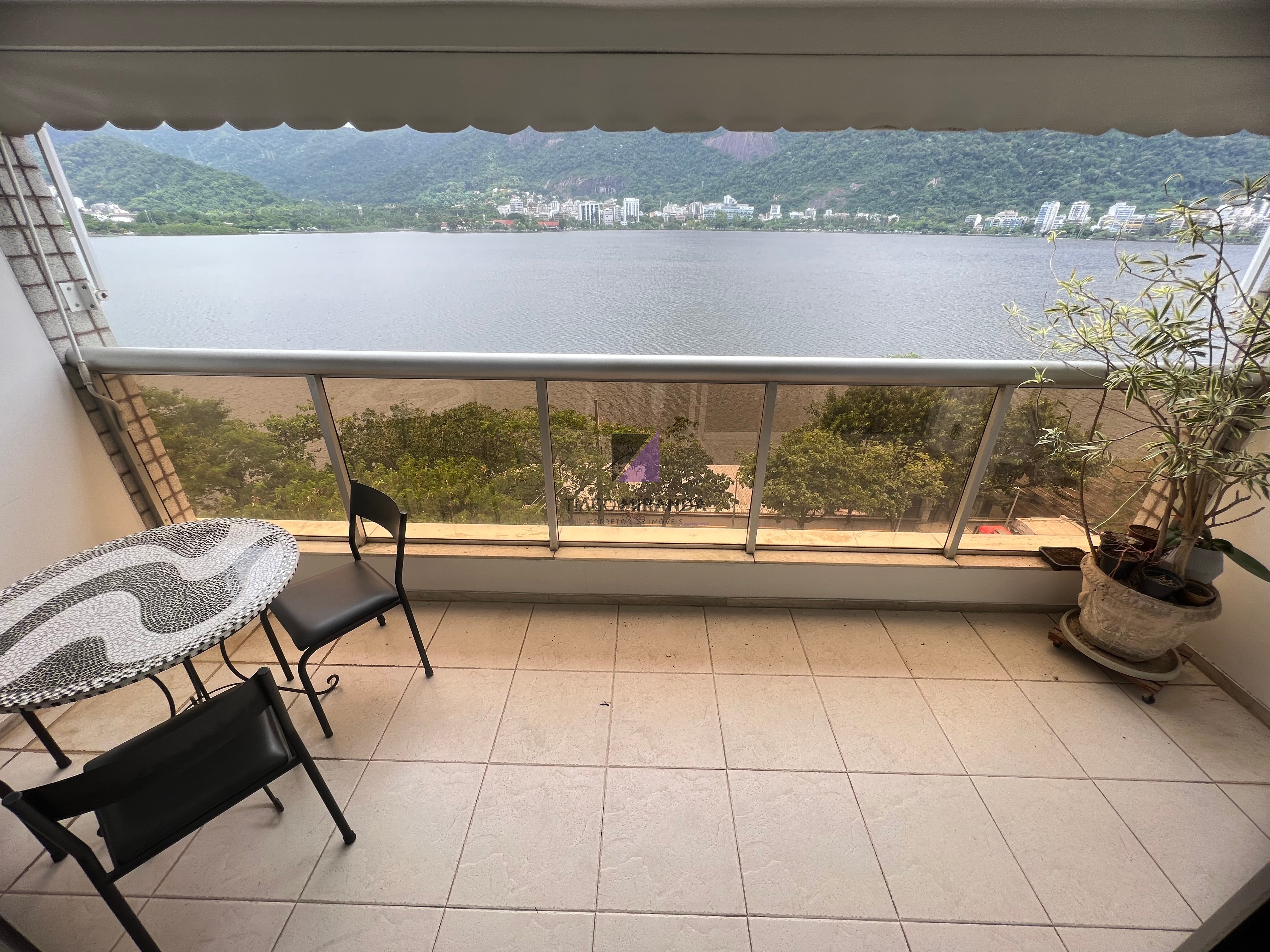 Apartamento à venda com 3 quartos, 185m² - Foto 7