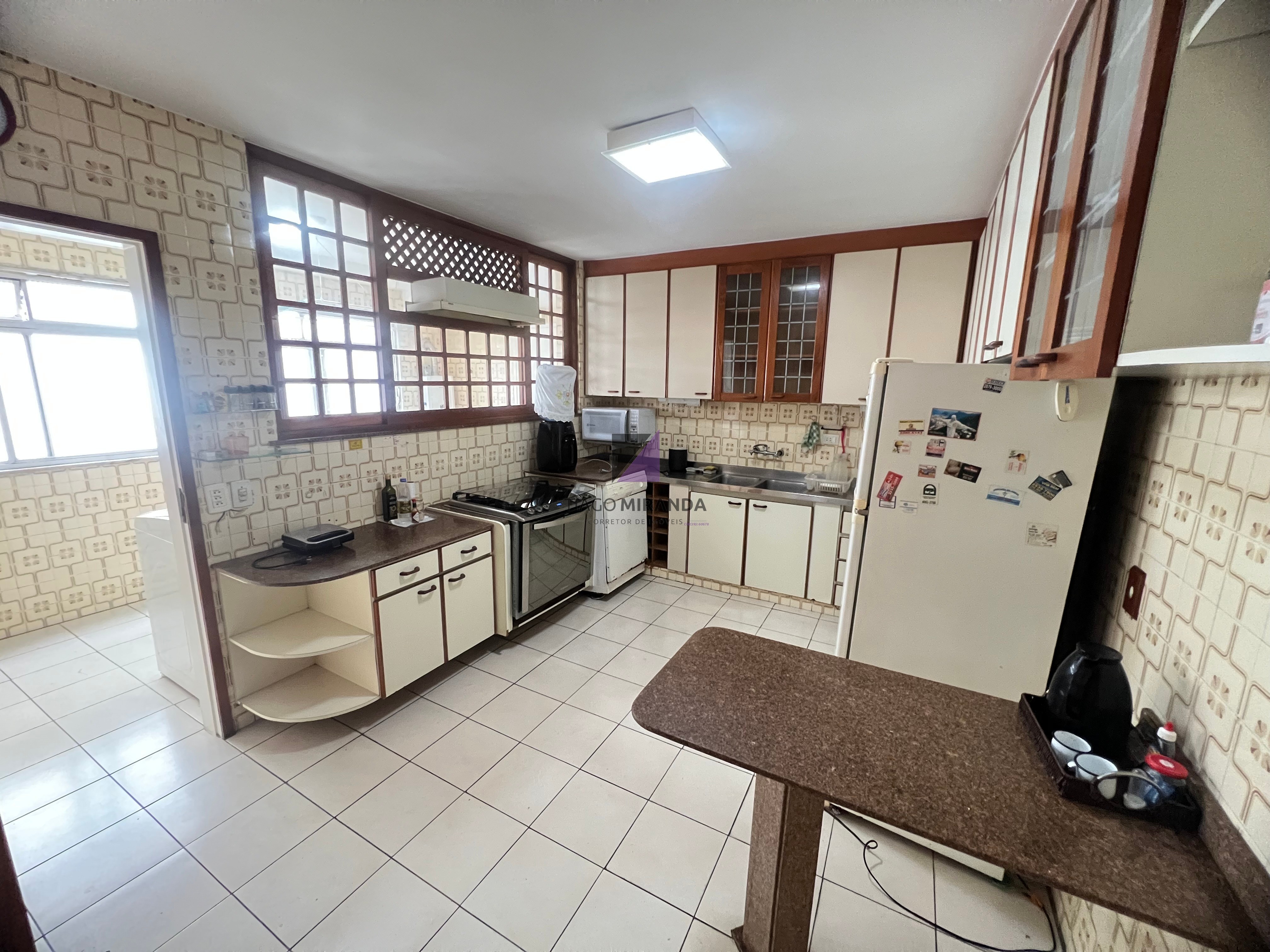 Apartamento à venda com 3 quartos, 185m² - Foto 25