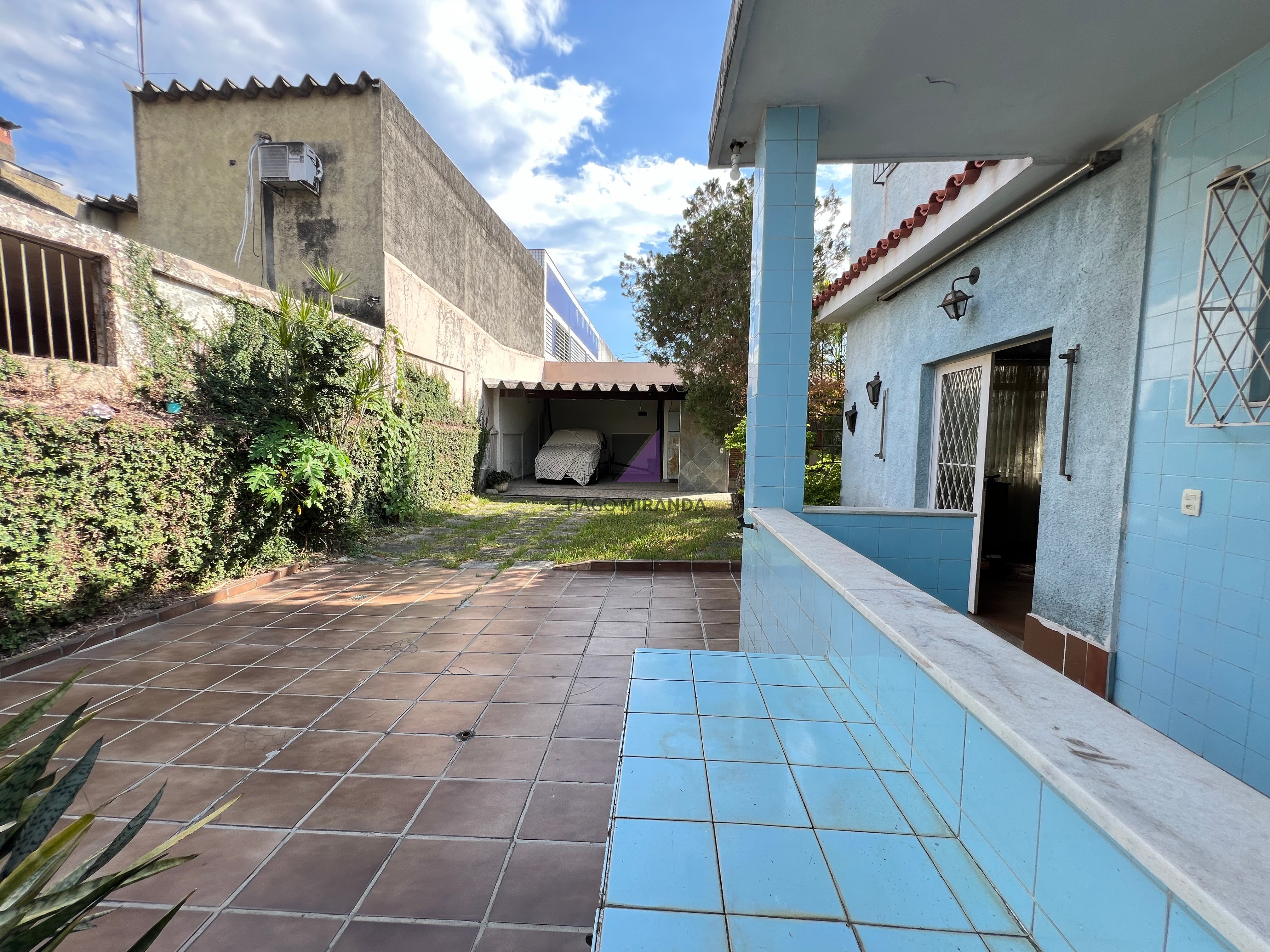 Casa à venda com 3 quartos, 360m² - Foto 11