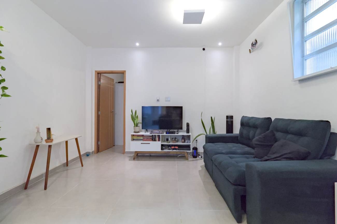 Apartamento à venda com 2 quartos, 73m² - Foto 4