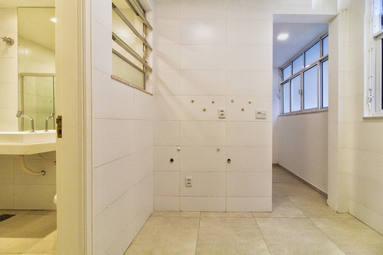 Apartamento à venda com 4 quartos, 320m² - Foto 45