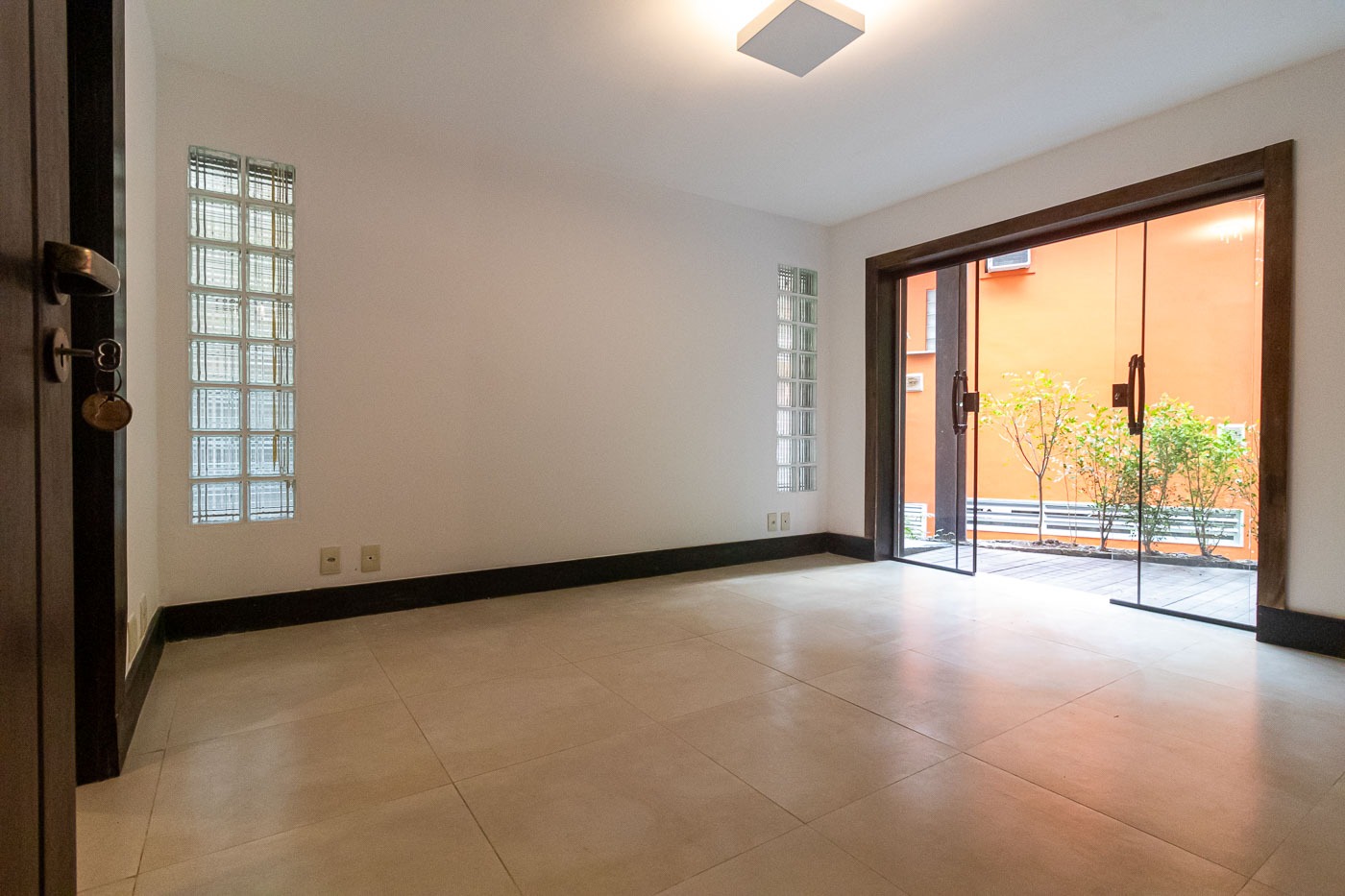 Casa à venda com 5 quartos, 384m² - Foto 42