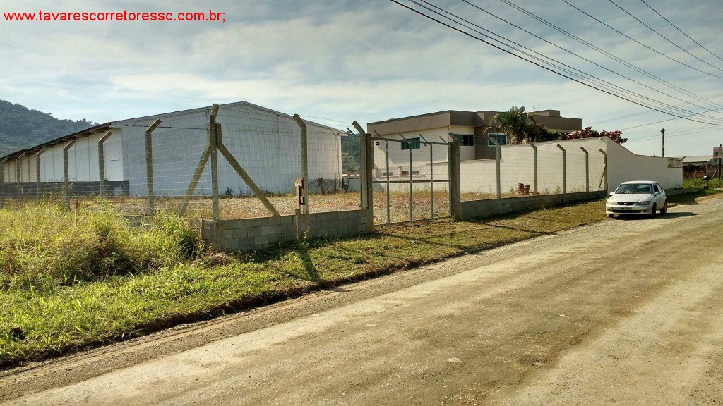 VENDO EXCELENTE TERRENO COMERCIAL DE 952 M² -RODOVIA BR 280 -GUARAMIRIM-SC DE R$760.000,00  POR R$700.000,00;