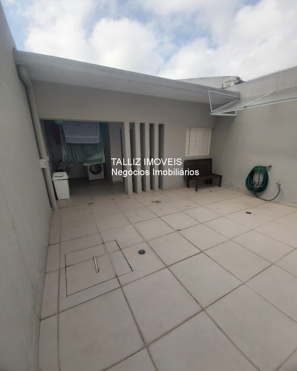 Casa à venda com 3 quartos, 250m² - Foto 25