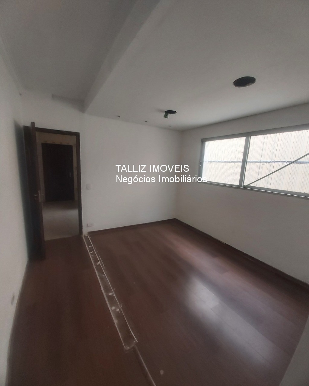 Casa à venda com 3 quartos, 154m² - Foto 8