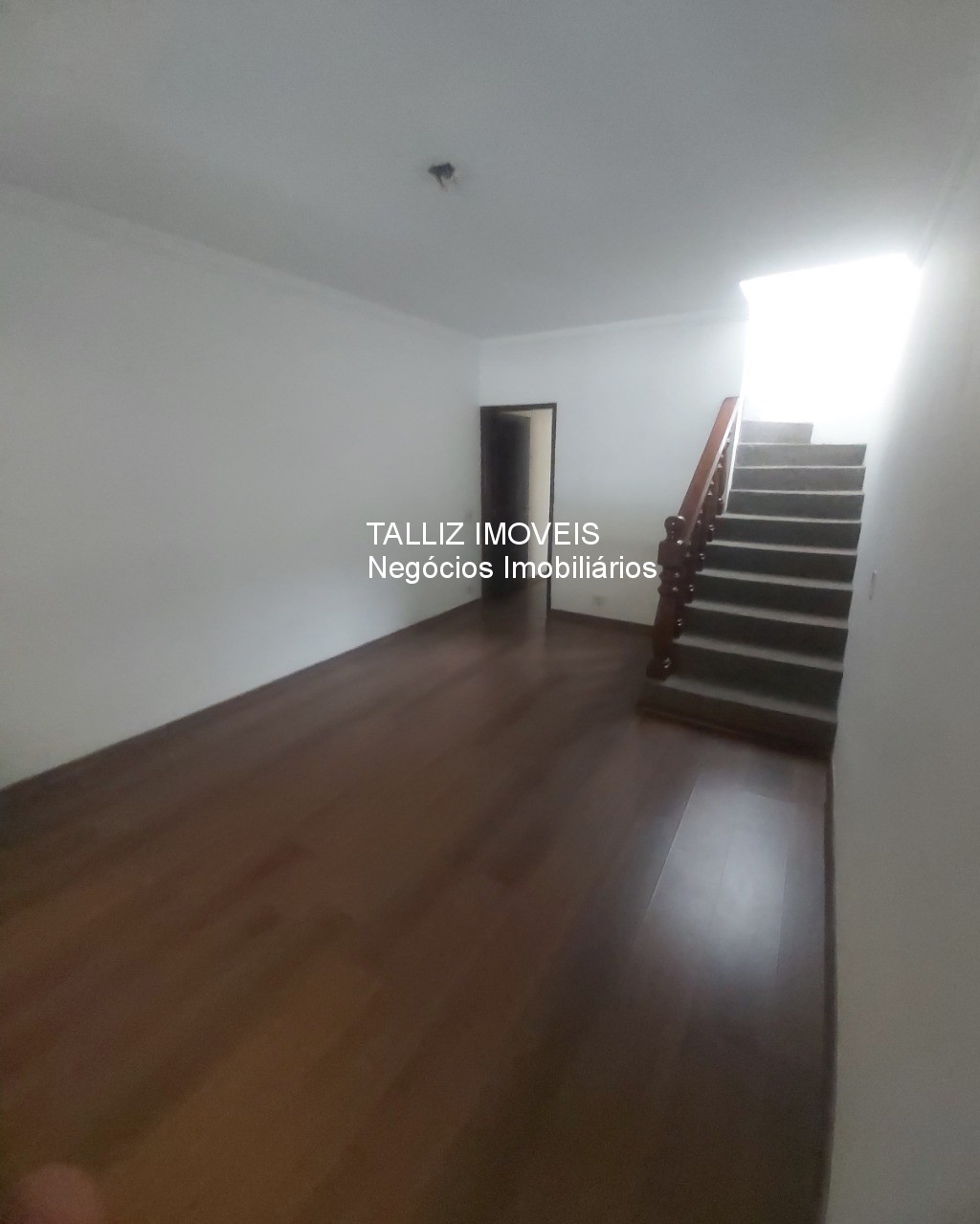 Casa à venda com 3 quartos, 154m² - Foto 4