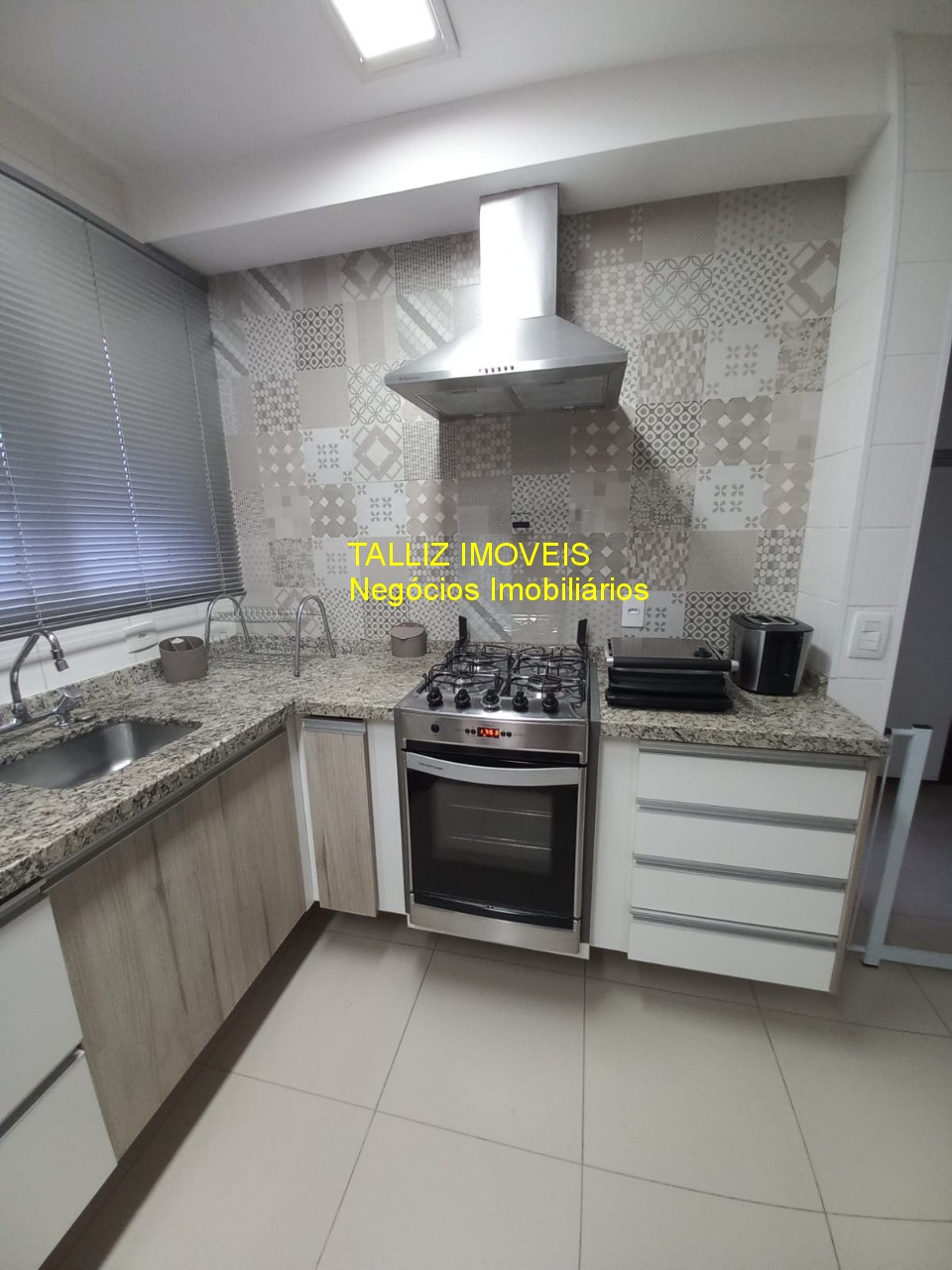 Apartamento à venda com 3 quartos, 142m² - Foto 7