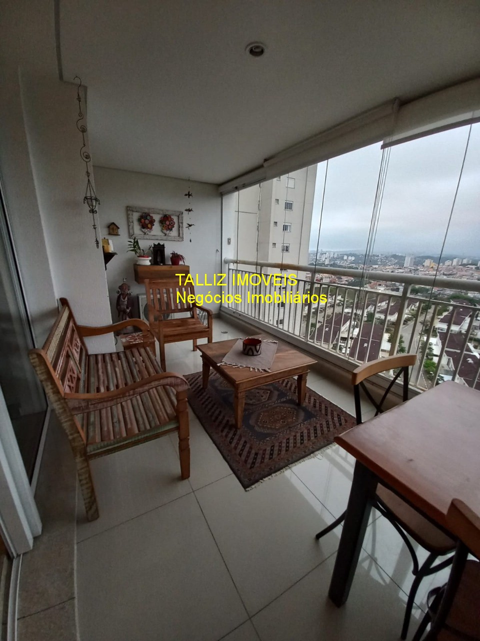 Apartamento à venda com 3 quartos, 142m² - Foto 1