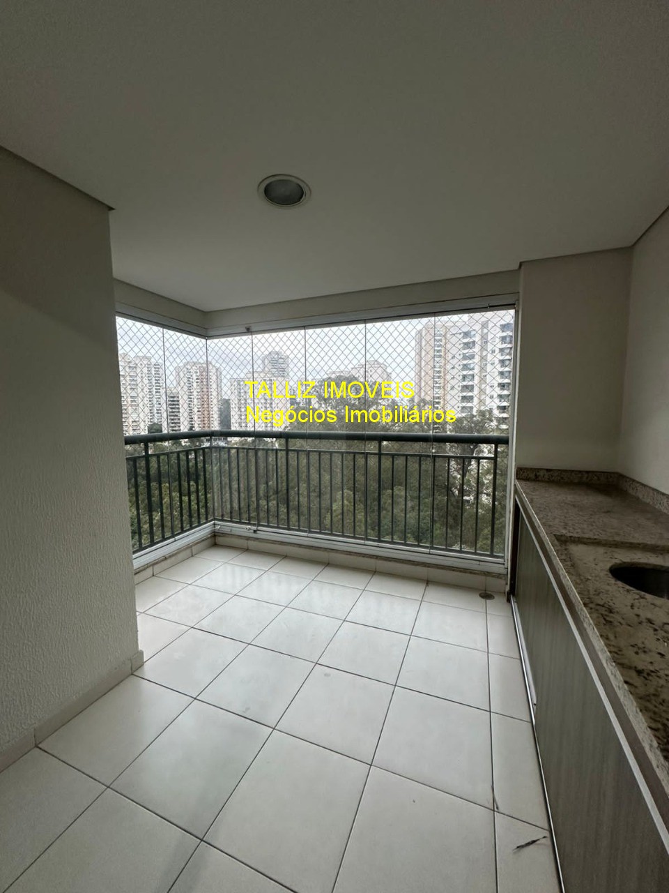 Apartamento para alugar com 3 quartos, 84m² - Foto 27