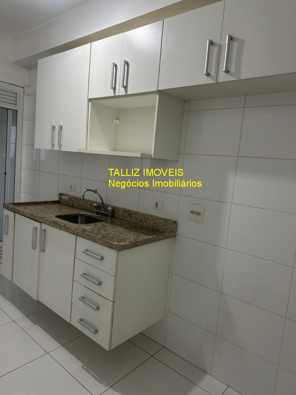 Apartamento para alugar com 3 quartos, 84m² - Foto 17
