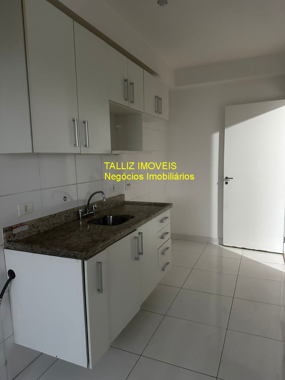 Apartamento para alugar com 3 quartos, 84m² - Foto 25