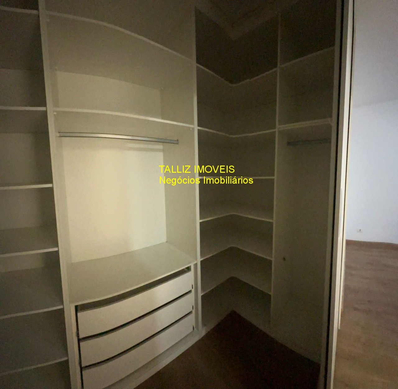 Apartamento para alugar com 3 quartos, 84m² - Foto 11