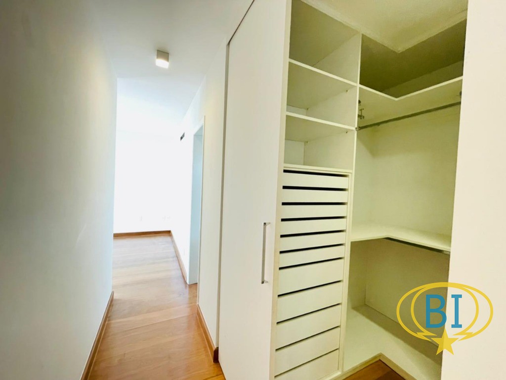 Apartamento à venda e aluguel com 3 quartos, 215m² - Foto 9