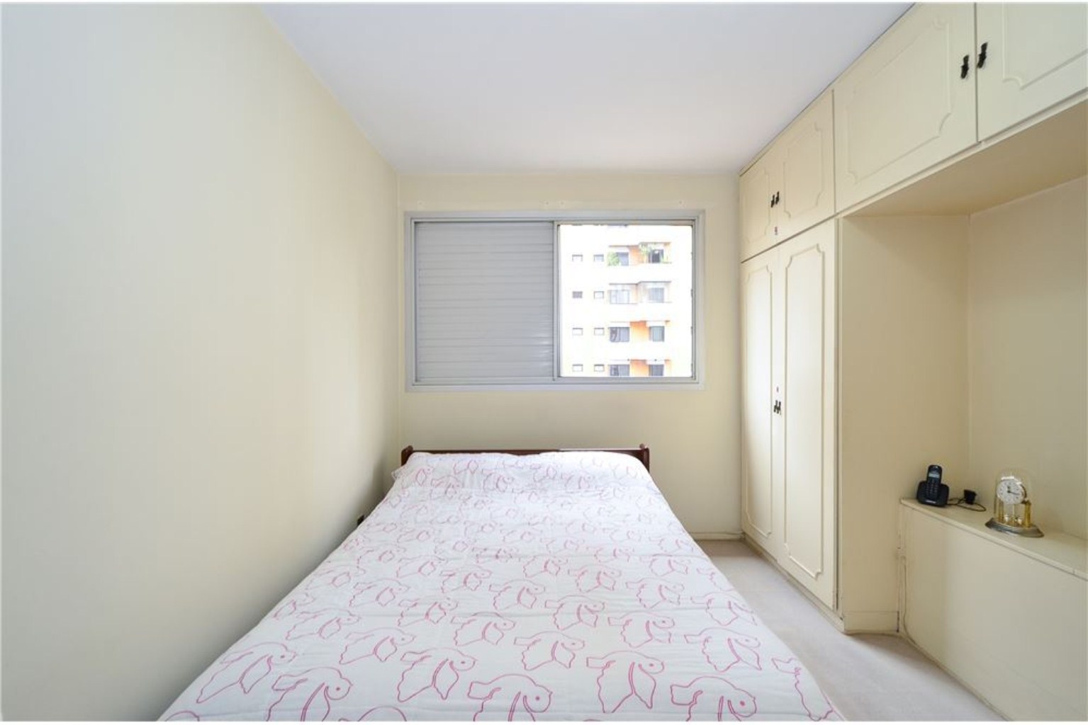 Apartamento à venda com 3 quartos, 72m² - Foto 1