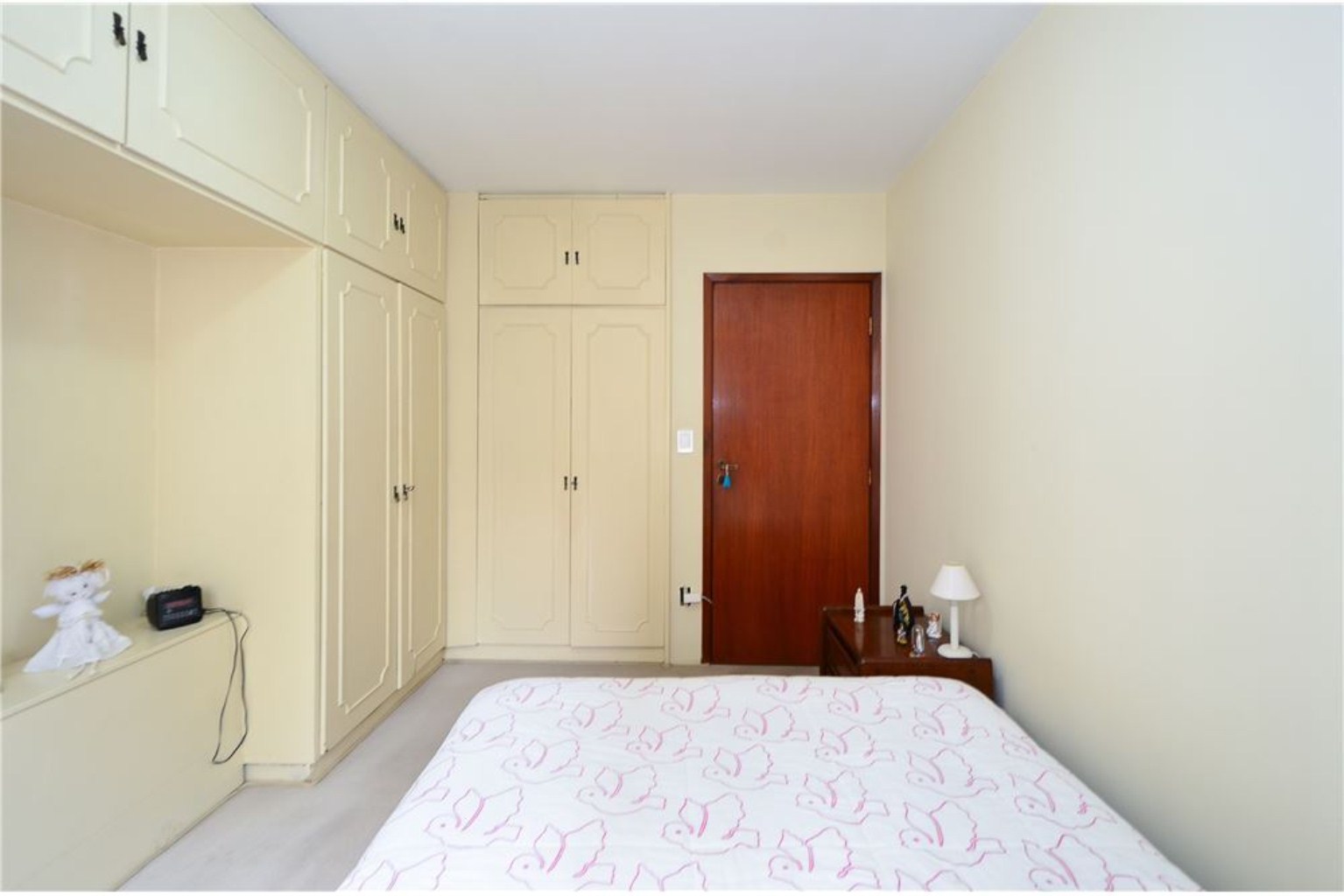 Apartamento à venda com 3 quartos, 72m² - Foto 2