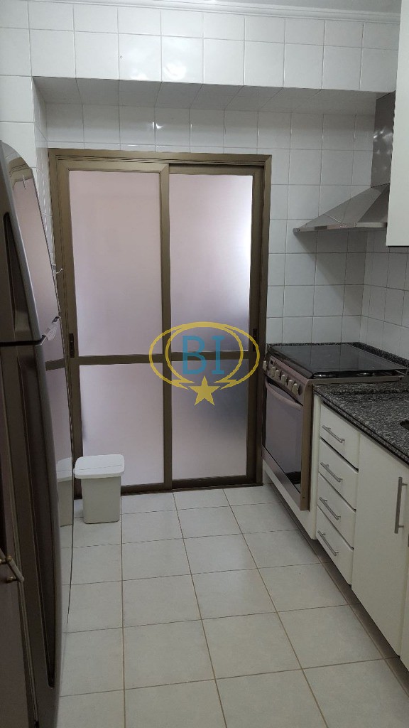 Apartamento para alugar com 3 quartos, 100m² - Foto 5