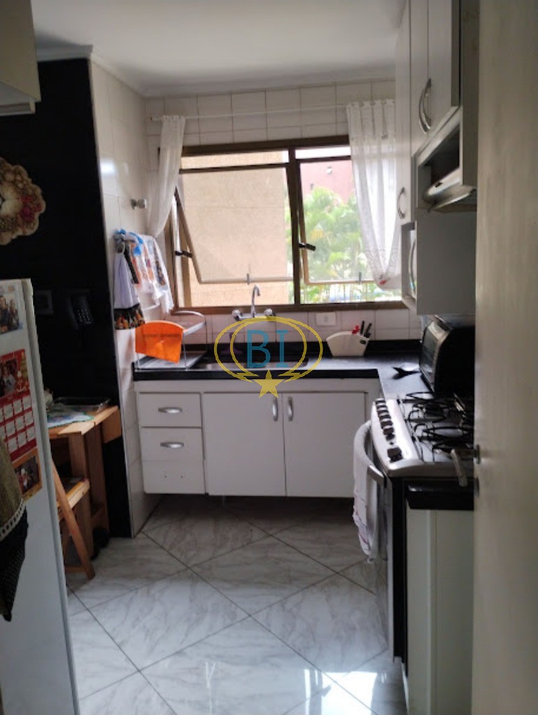 Apartamento à venda com 3 quartos, 187m² - Foto 29