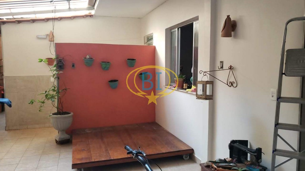 Apartamento à venda com 3 quartos, 220m² - Foto 5