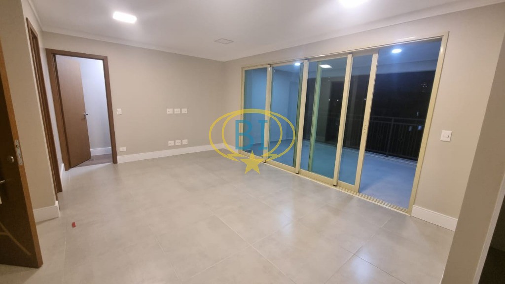 Apartamento à venda com 3 quartos, 133m² - Foto 4