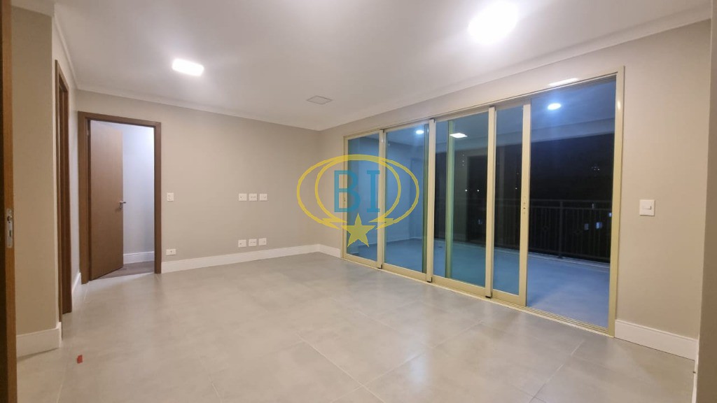 Apartamento à venda com 3 quartos, 133m² - Foto 1