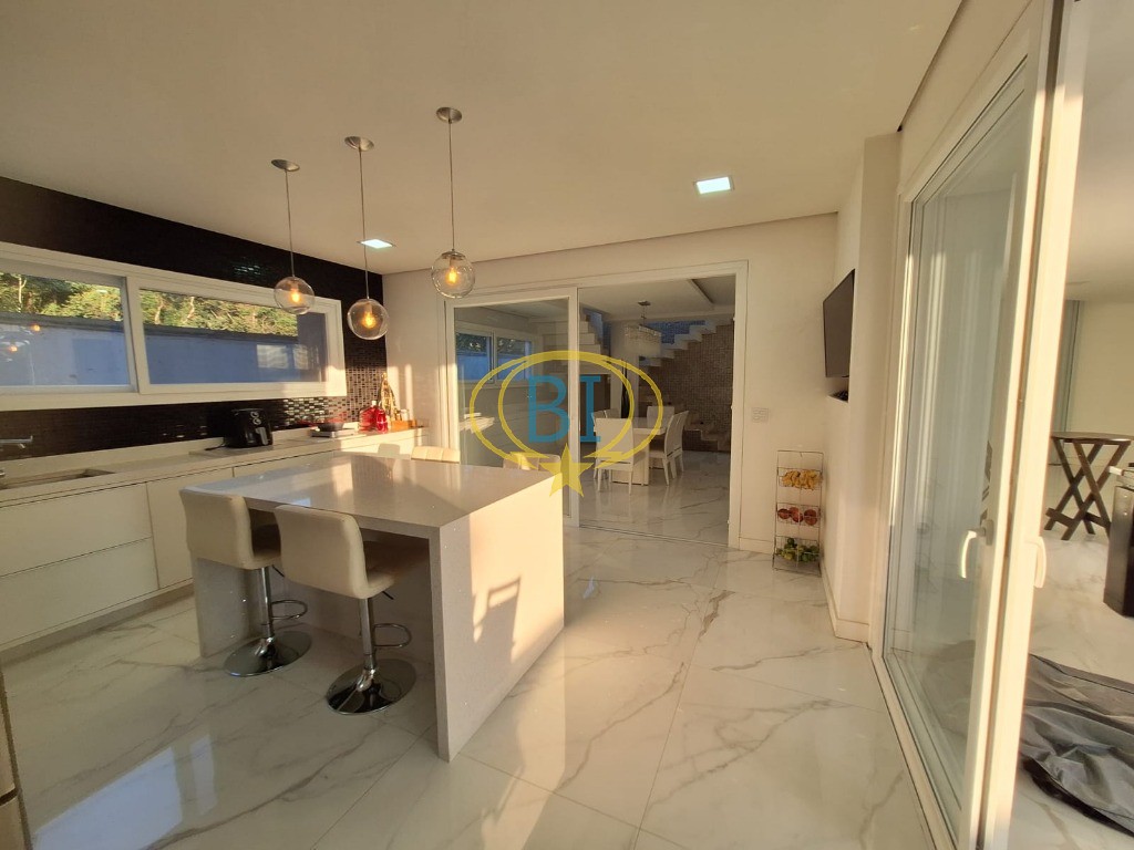 Casa à venda com 4 quartos, 850m² - Foto 18