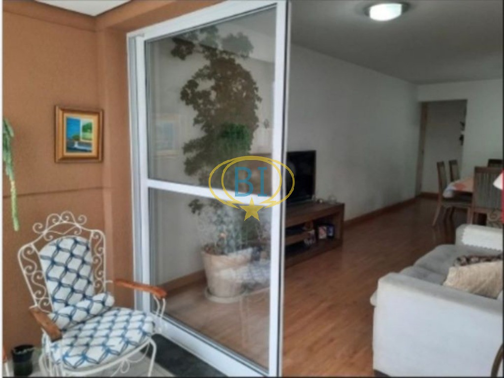 Apartamento à venda com 2 quartos, 72m² - Foto 4