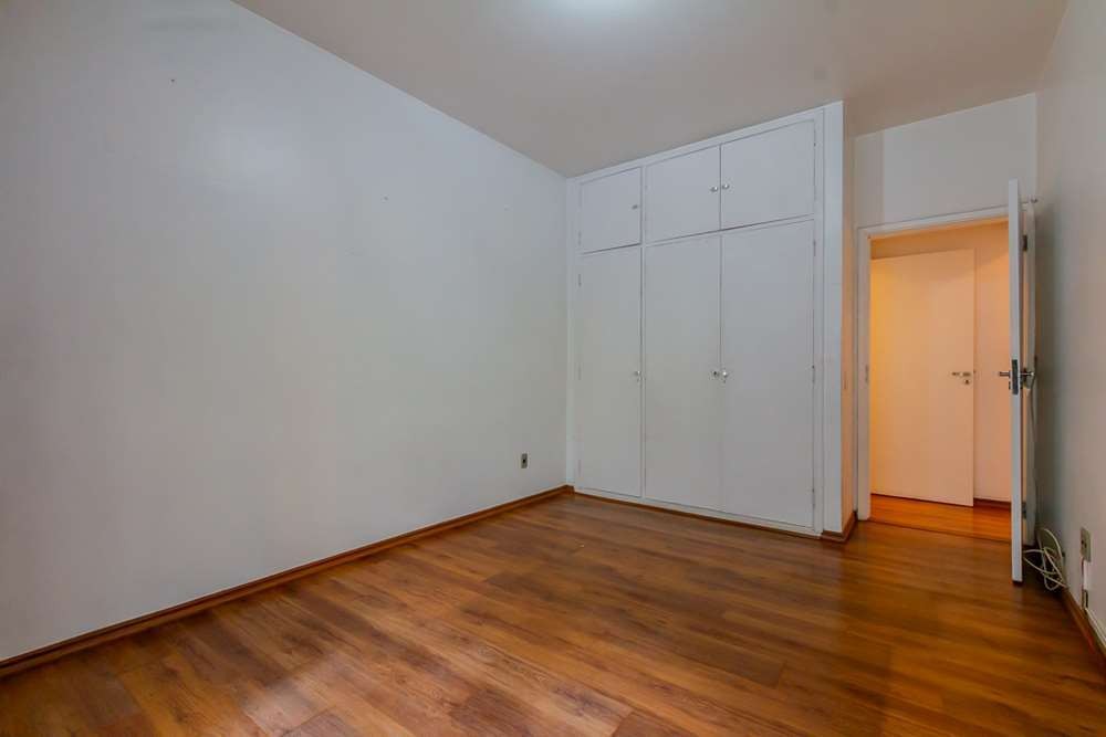 Apartamento à venda com 3 quartos, 155m² - Foto 17