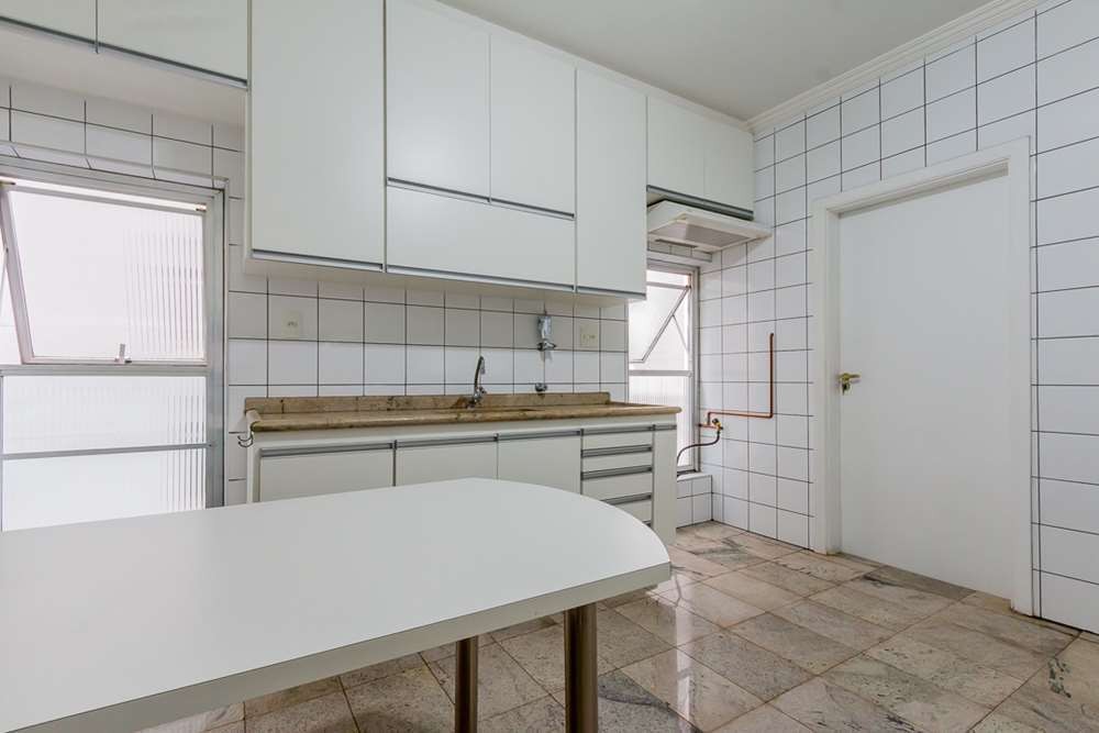 Apartamento à venda com 3 quartos, 155m² - Foto 6