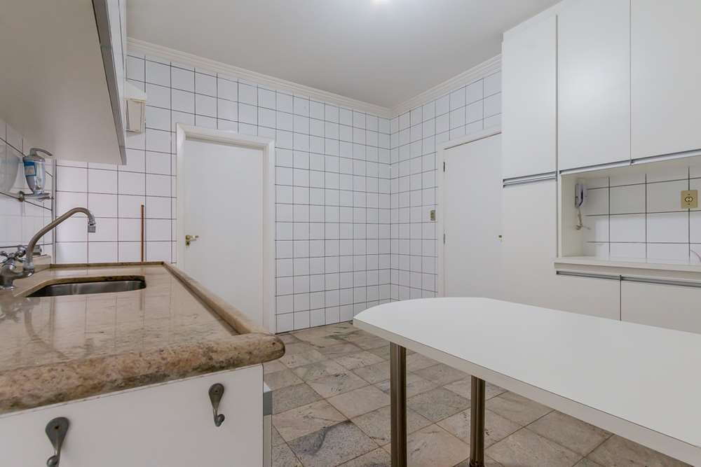 Apartamento à venda com 3 quartos, 155m² - Foto 5