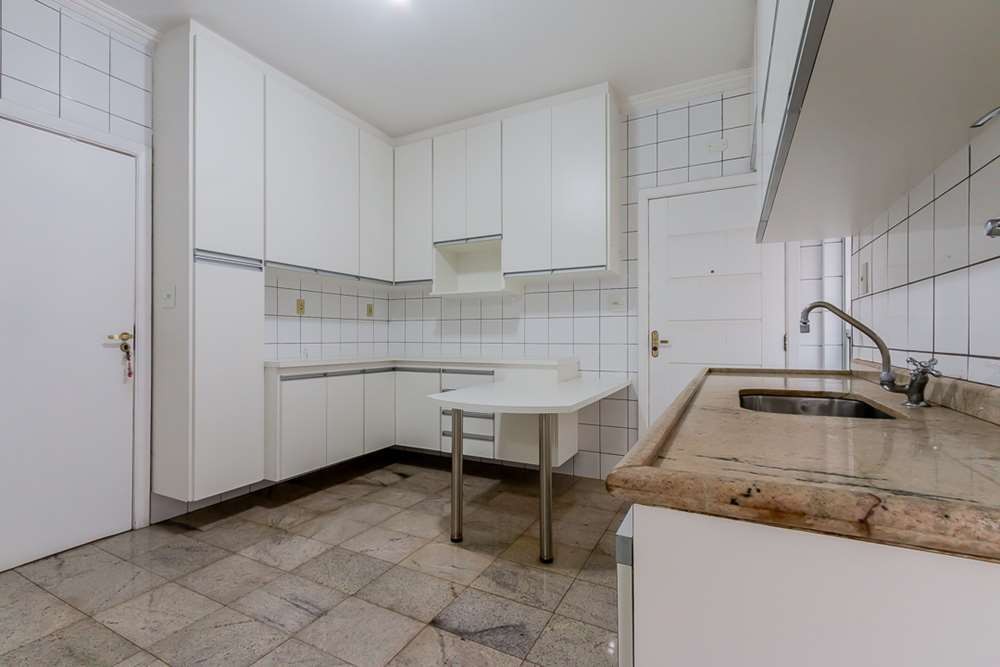 Apartamento à venda com 3 quartos, 155m² - Foto 8