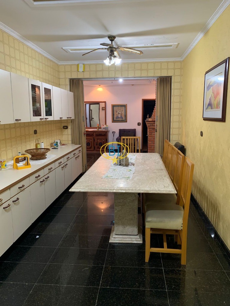 Casa, 3 quartos, 247 m² - Foto 6