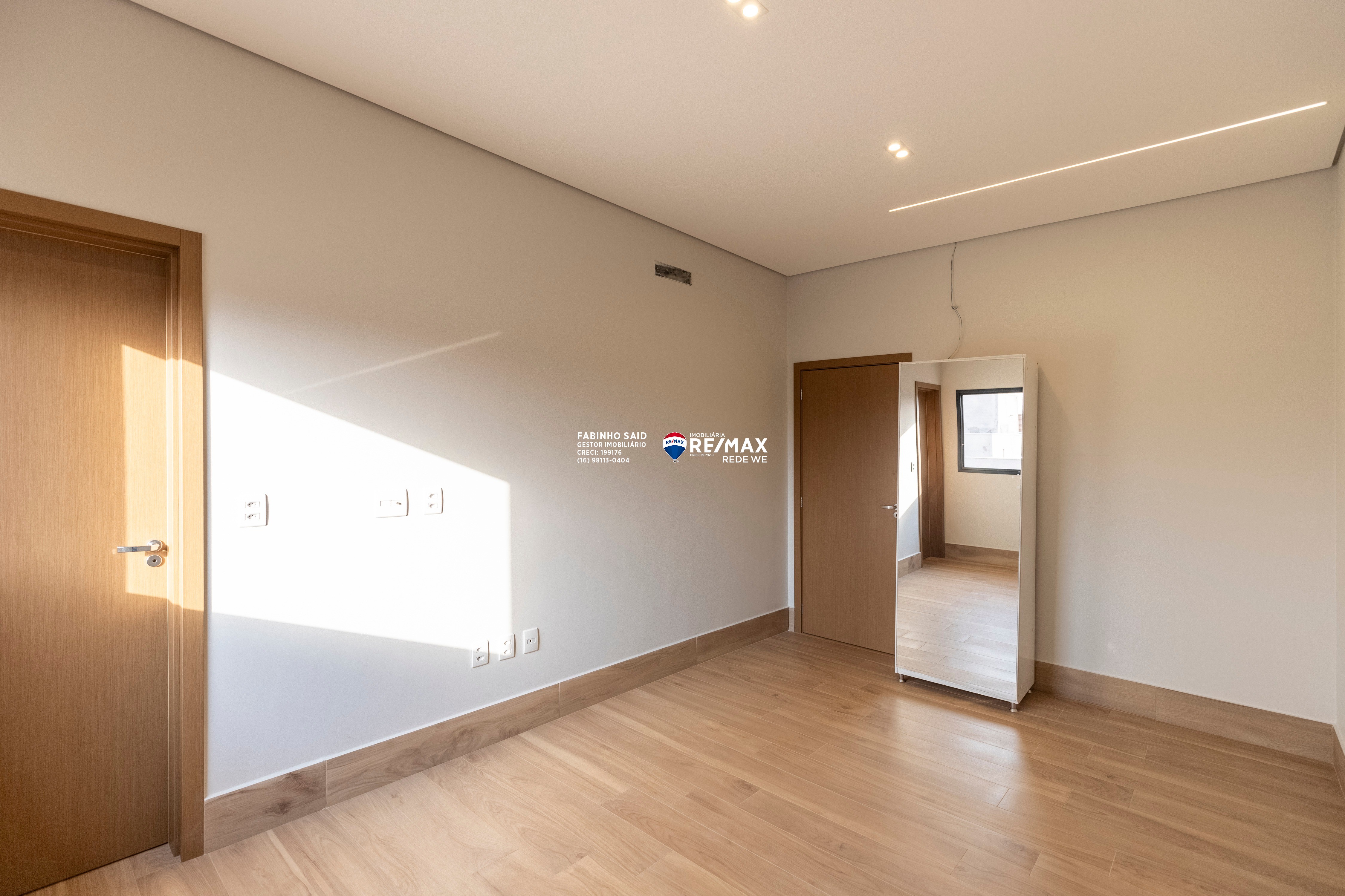 Casa à venda com 3 quartos, 262m² - Foto 10