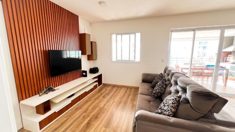 Apartamento à venda com 3 quartos, 122m² - Foto 1