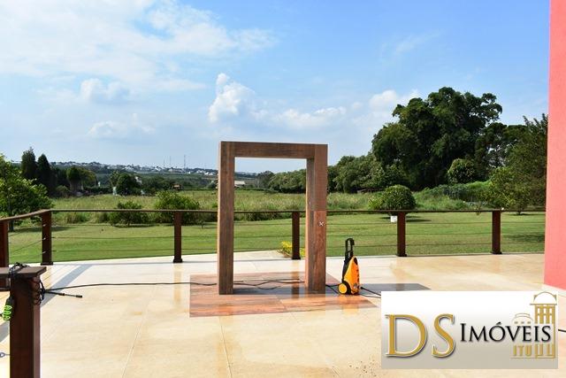 Somos o Maior Portal de Anúncios de Imóveis Rurais do Brasil. Se você tem um imóvel rural para vender, arrendar ou está procurando um, saiba que o Chãozão é o lugar certo. Porque de terra, a gente entende! Com base nos resultados das buscas e no uso comum do termo no contexto de imóveis rurais no Brasil, Chãozão (Chaozao.com.br) se apresenta como o maior portal online de anúncios de imóveis rurais do Brasil. Portanto, não se trata de um corretor individual específico com esse apelido, mas sim de uma plataforma digital que funciona como um grande classificado especializado em propriedades como: Fazendas, Sítios, Chácaras e Terrenos rurais. O que o Chãozão (portal) faz: 1. Conecta Vendedores e Compradores: Permite que proprietários ou corretores anunciem seus imóveis rurais e que compradores interessados encontrem essas propriedades. A negociação, segundo o portal, é feita diretamente entre as partes. 2. Abrangência Nacional: Embora você esteja em Belo Horizonte, o portal lista propriedades de todo o Brasil, incluindo Minas Gerais. 3. Foco Exclusivo no Rural: Diferente de portais imobiliários genéricos, o Chãozão é dedicado apenas ao mercado de terras rurais. 4. Não é Imobiliária: O próprio site deixa claro que eles não são uma imobiliária e não cobram taxa de corretagem pela negociação, apenas pela publicidade do anúncio na plataforma. Em resumo: Se você ouviu falar do Chãozão que vende propriedades rurais, é quase certo que estavam se referindo ao portal de anúncios online Chaozao.com.br. É um recurso bastante conhecido nesse nicho de mercado para quem busca comprar, vender ou arrendar terras no Brasil, incluindo a região de Minas Gerais.