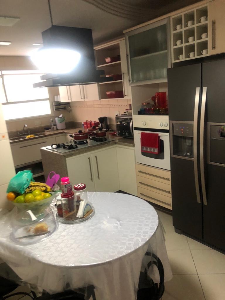 Apartamento à venda com 3 quartos, 136m² - Foto 26