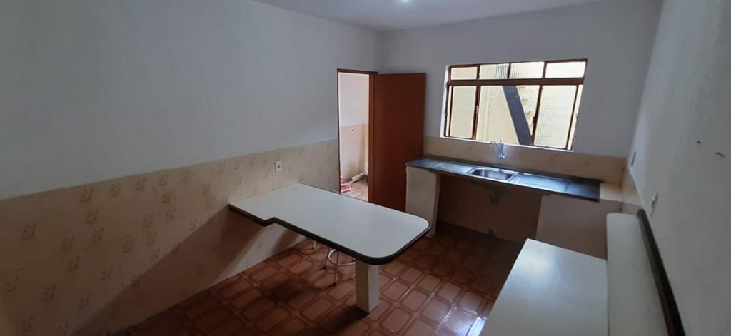 Casa para alugar com 2 quartos, 74m² - Foto 15