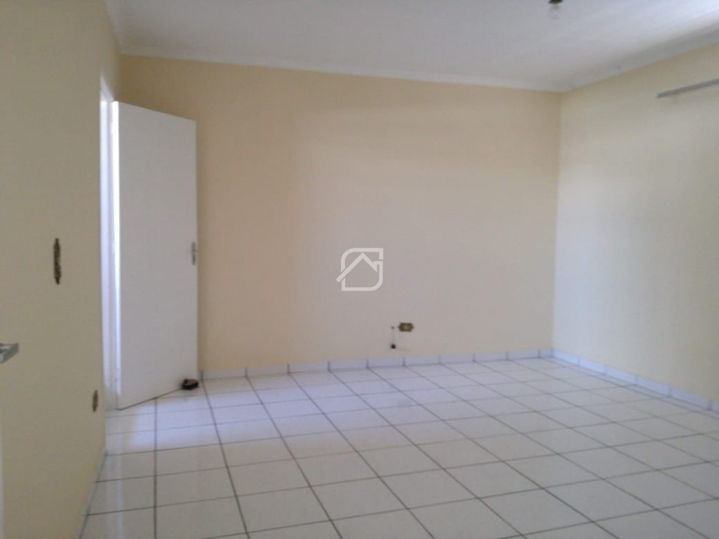 Casa à venda com 3 quartos, 215m² - Foto 6