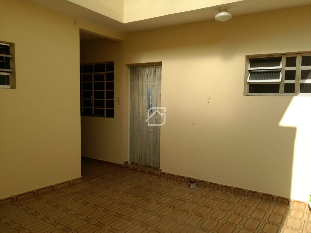 Casa à venda com 3 quartos, 215m² - Foto 15