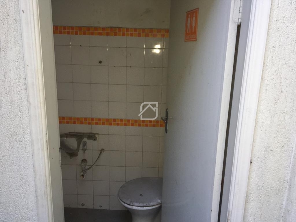 Prédio Inteiro para alugar com 3 quartos, 130m² - Foto 9