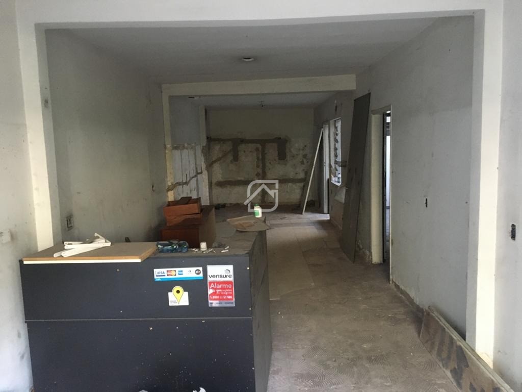 Prédio Inteiro para alugar com 3 quartos, 130m² - Foto 3