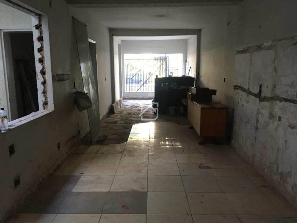 Prédio Inteiro para alugar com 3 quartos, 130m² - Foto 2