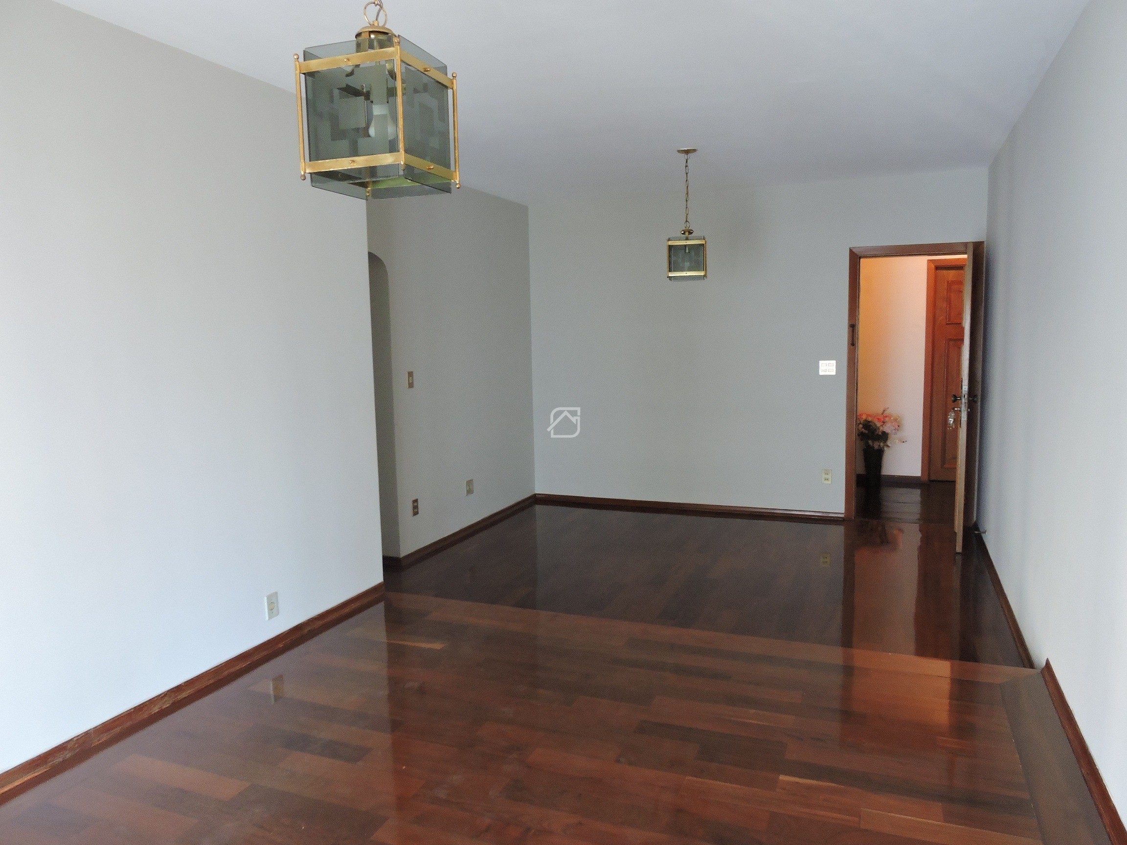 Apartamento à venda com 3 quartos, 126m² - Foto 1