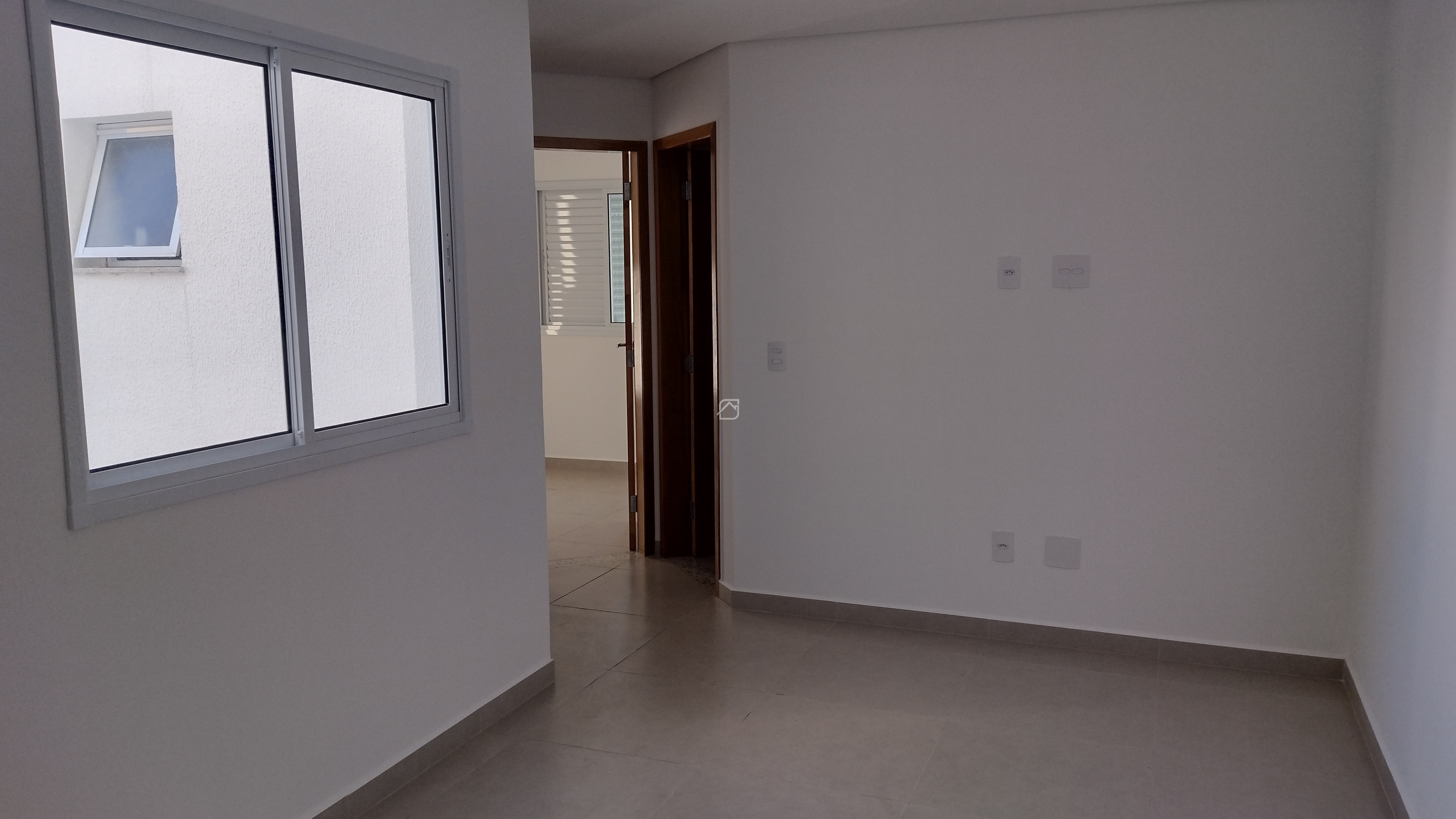 Cobertura à venda com 2 quartos, 90m² - Foto 4